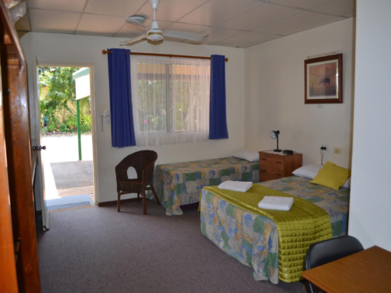 Affordable Gold City Motel Charters Towers Buitenkant foto